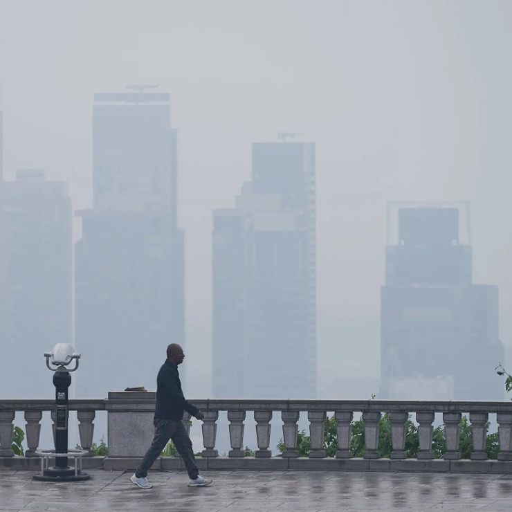 Wildfire smog blanketed Montreal on Monday.Credit...